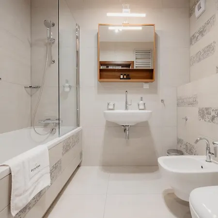 Inqse Centre Aparthotel